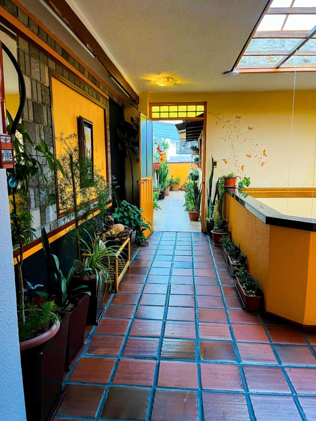 Hotel Rodelu Latacunga Bagian luar foto